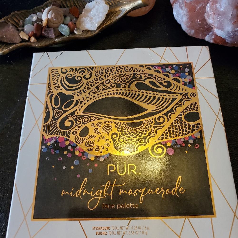 PUR Masquerade Palette